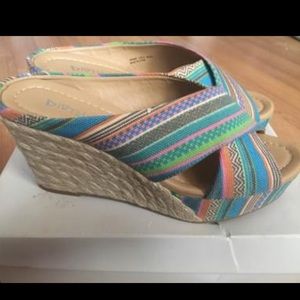 Dirty Laundry Drama Tribal Sandals 7